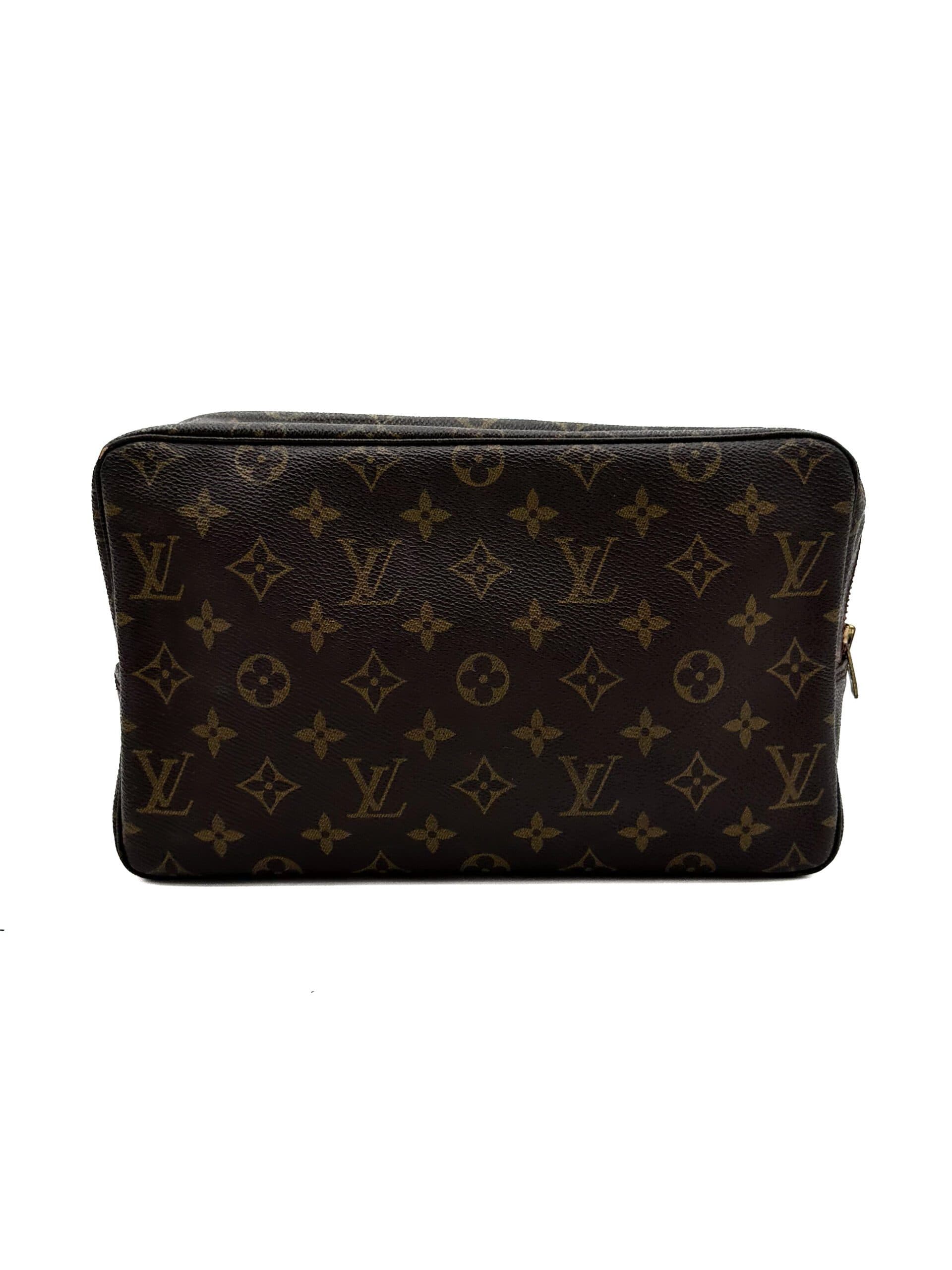 Louis Vuitton 28 Toiletry Bag